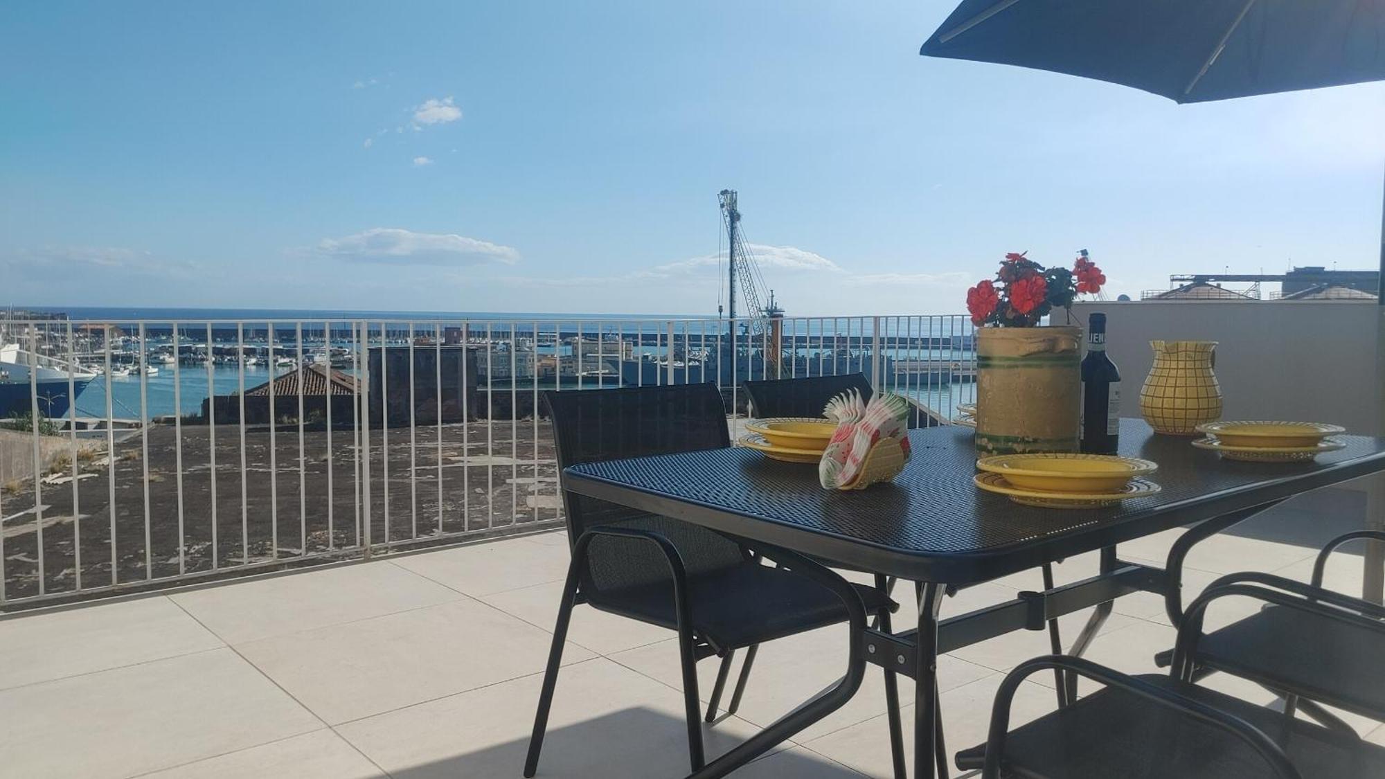 Attico Sul Porto Di Catania E Vista Vulcano Extérieur photo